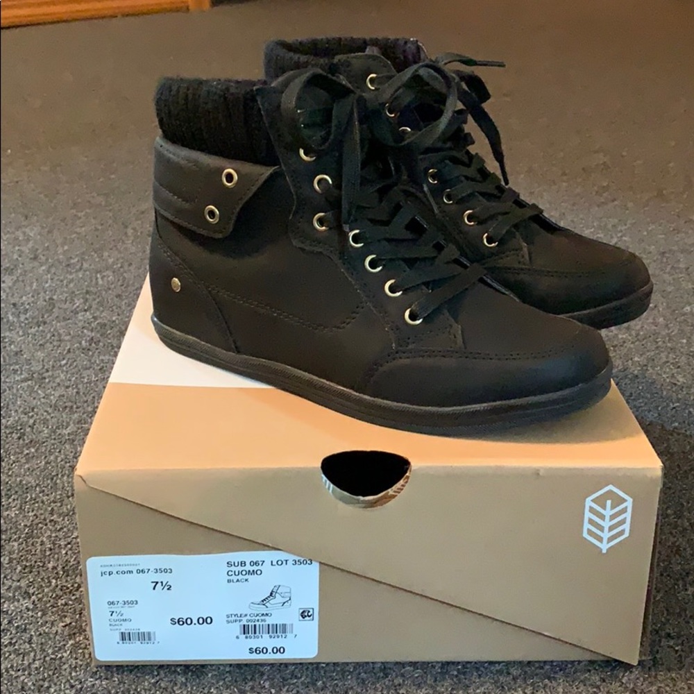 Black leather sneakers